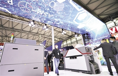 芯片短缺對全球汽車業供應鏈的影響與技術交流